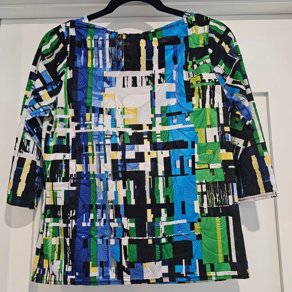 Peck & Peck Women's PL Geometric Print 3/4 Sleeve Top - Picture 3 of 6